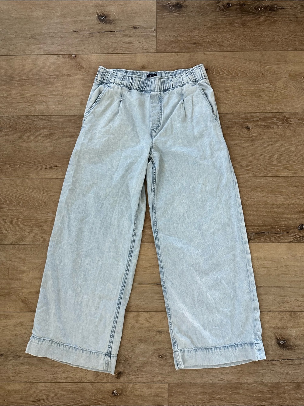 Gap UltraSoft Denim Pull-On Wide Leg Jeans Light Wash Women’s Medium